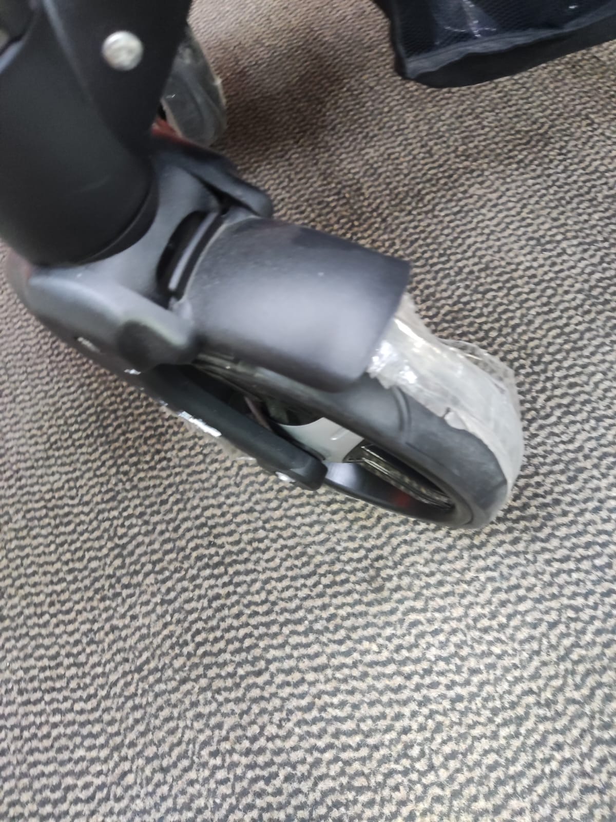 Коляска-прогулочная Junior рост(ребенка 130 см, литые колеса) фото 6