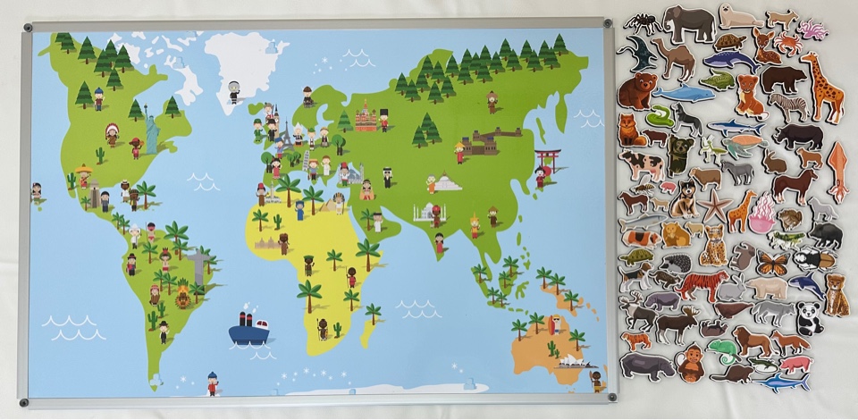Методическое пособие "Карта мира с животными", магнитная панель, 80 магнитовс животными фото 1